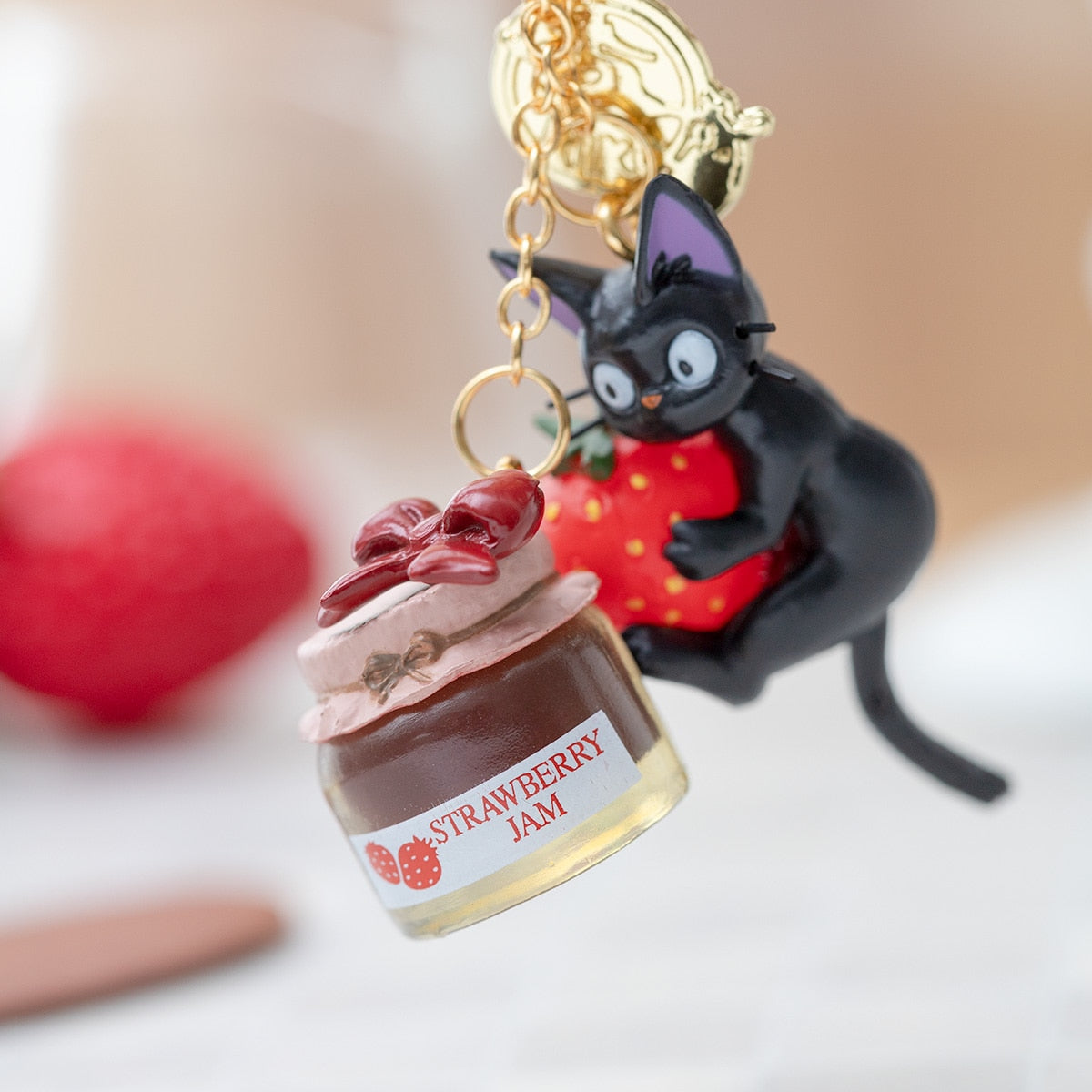 [Preorder] Kiki’s Delivery Service – Llavero Jiji con Mermelada de Fresa