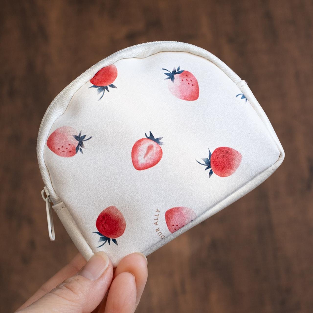 Ourally | Mini estuche – Fresas pastel