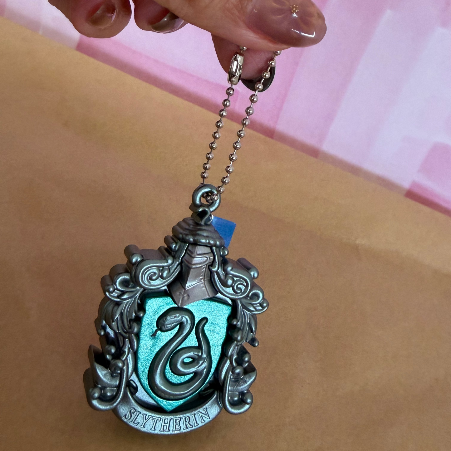 Harry Potter | Charm con espejo –  Slytherin Gachapon