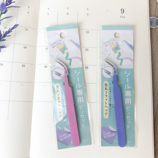 Pinzas japonesas para decorar y utilizar pegatinas y washi tapes, color rosa y morado