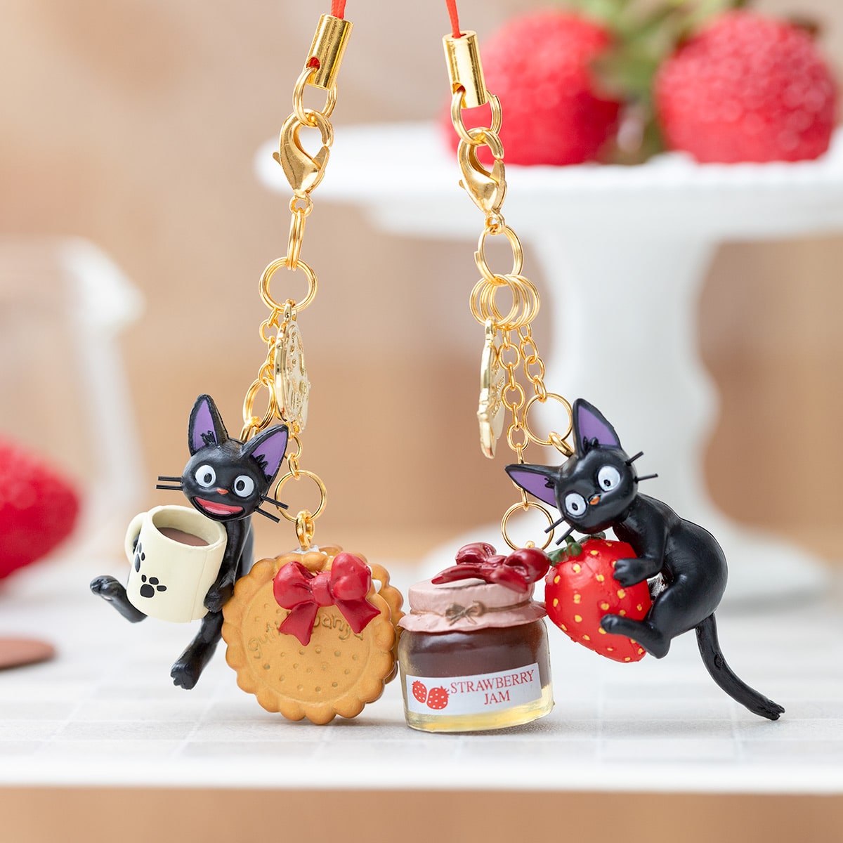 [Preorder] Kiki’s Delivery Service – Llavero Jiji con Galleta y Taza