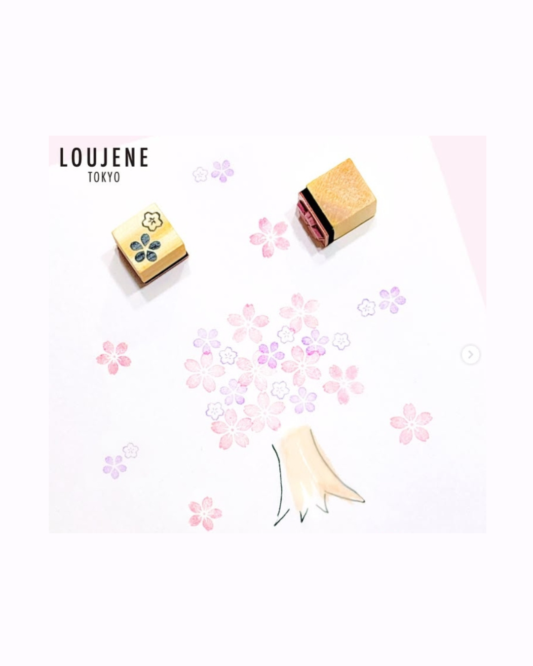 Set de dos mini sellos de goma estilo japonés, ejemplo del estampado del sello realizando un árbol de sakura